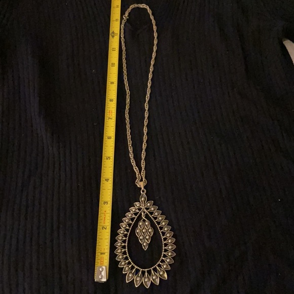 Vintage Sarah Coventry 14” Gold Pendant Necklace - Picture 12 of 14